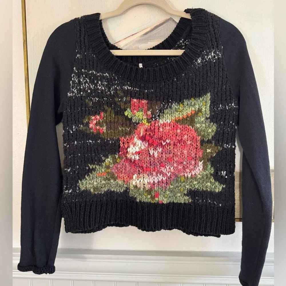 Free People Magic Rose Sweater Knit Red Black Green Size Medium - Picture 2 of 8